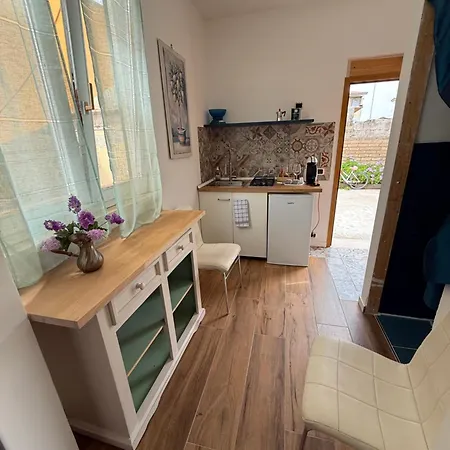 House Concy Oda ve Kahvaltı Fiumicino